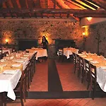 Agroturismo Antico Borgo Etneo Country *