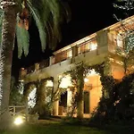 Agroturismo Antico Borgo Etneo Country *