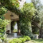 Agroturismo Antico Borgo Etneo Country *