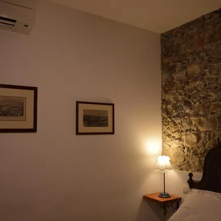Alloggio per agriturismo Antico Borgo Etneo *
