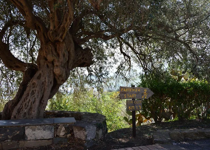 Antico Borgo Etneo Country