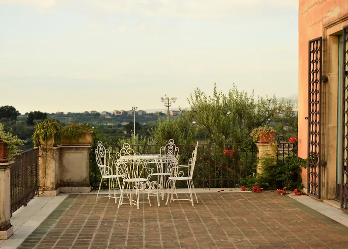 Antico Borgo Etneo Country * Calatabiano