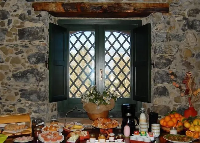 Antico Borgo Etneo Country Κατάλυμα σε φάρμα *