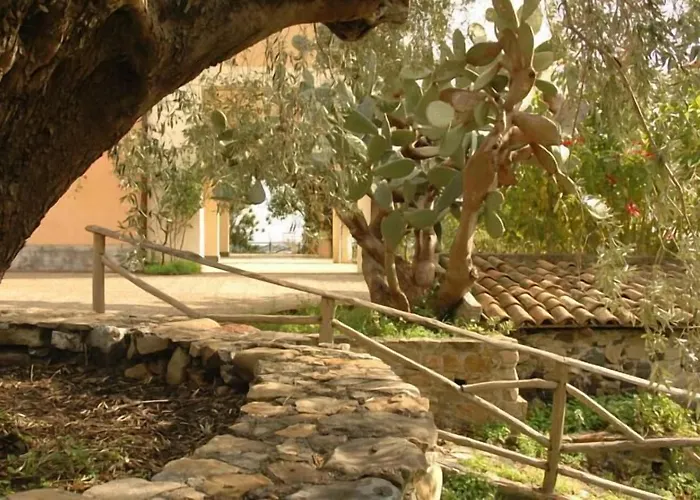 Antico Borgo Etneo Country * Calatabiano