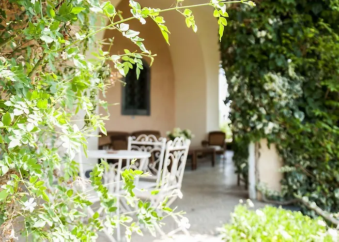 Antico Borgo Etneo Country Κατάλυμα σε φάρμα *