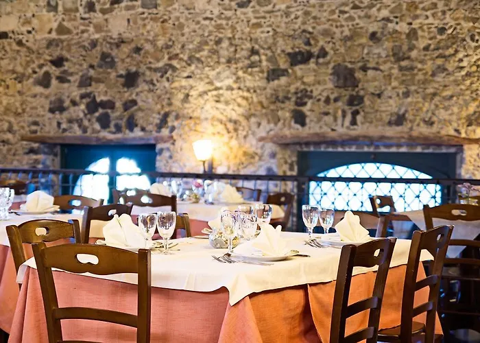 Κατάλυμα σε φάρμα Antico Borgo Etneo Country Calatabiano