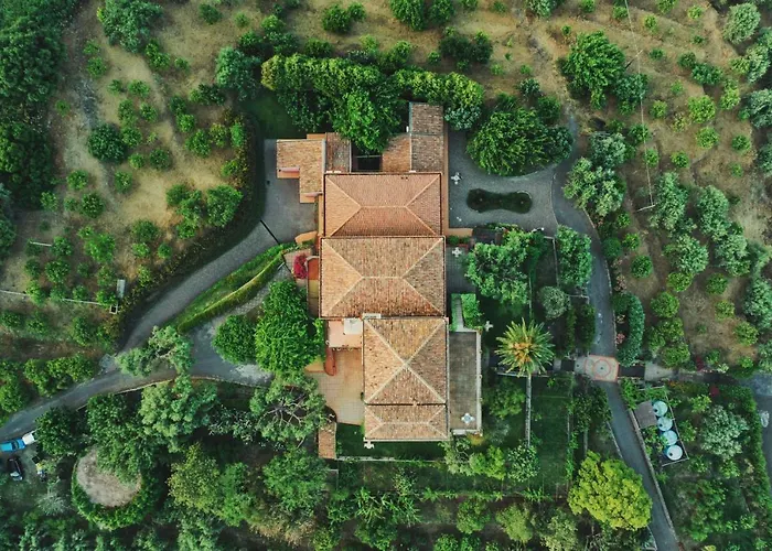 Antico Borgo Etneo Country Κατάλυμα σε φάρμα *